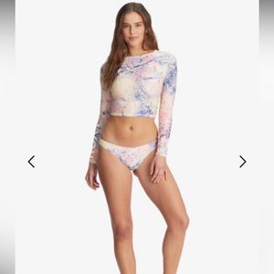 Roxy active cropped long sleeve 50 SPF rashguard